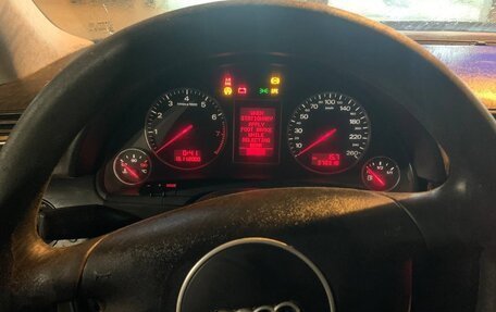 Audi A4, 2002 год, 63 000 рублей, 9 фотография