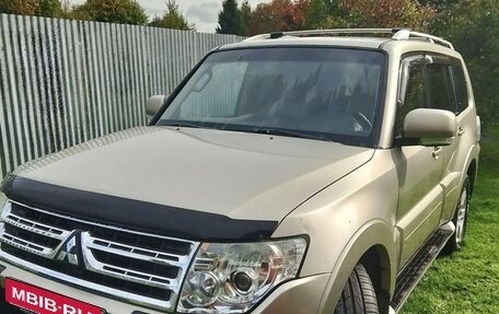 Mitsubishi Pajero IV рестайлинг 2, 2008 год, 1 270 000 рублей, 1 фотография