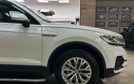 Volkswagen Touareg III, 2019 год, 3 570 000 рублей, 5 фотография