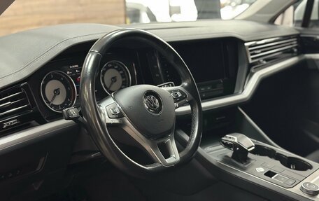 Volkswagen Touareg III, 2019 год, 3 570 000 рублей, 19 фотография