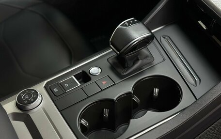 Volkswagen Touareg III, 2019 год, 3 570 000 рублей, 23 фотография