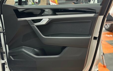 Volkswagen Touareg III, 2019 год, 3 570 000 рублей, 28 фотография