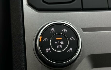 Volkswagen Touareg III, 2019 год, 3 570 000 рублей, 34 фотография