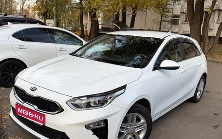 KIA cee'd III, 2019 год, 1 870 000 рублей, 2 фотография