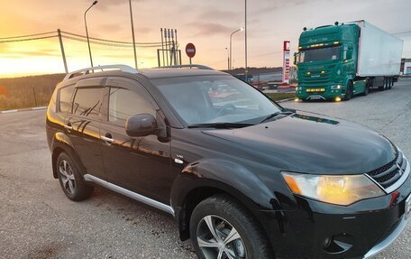 Mitsubishi Outlander III рестайлинг 3, 2008 год, 950 000 рублей, 2 фотография